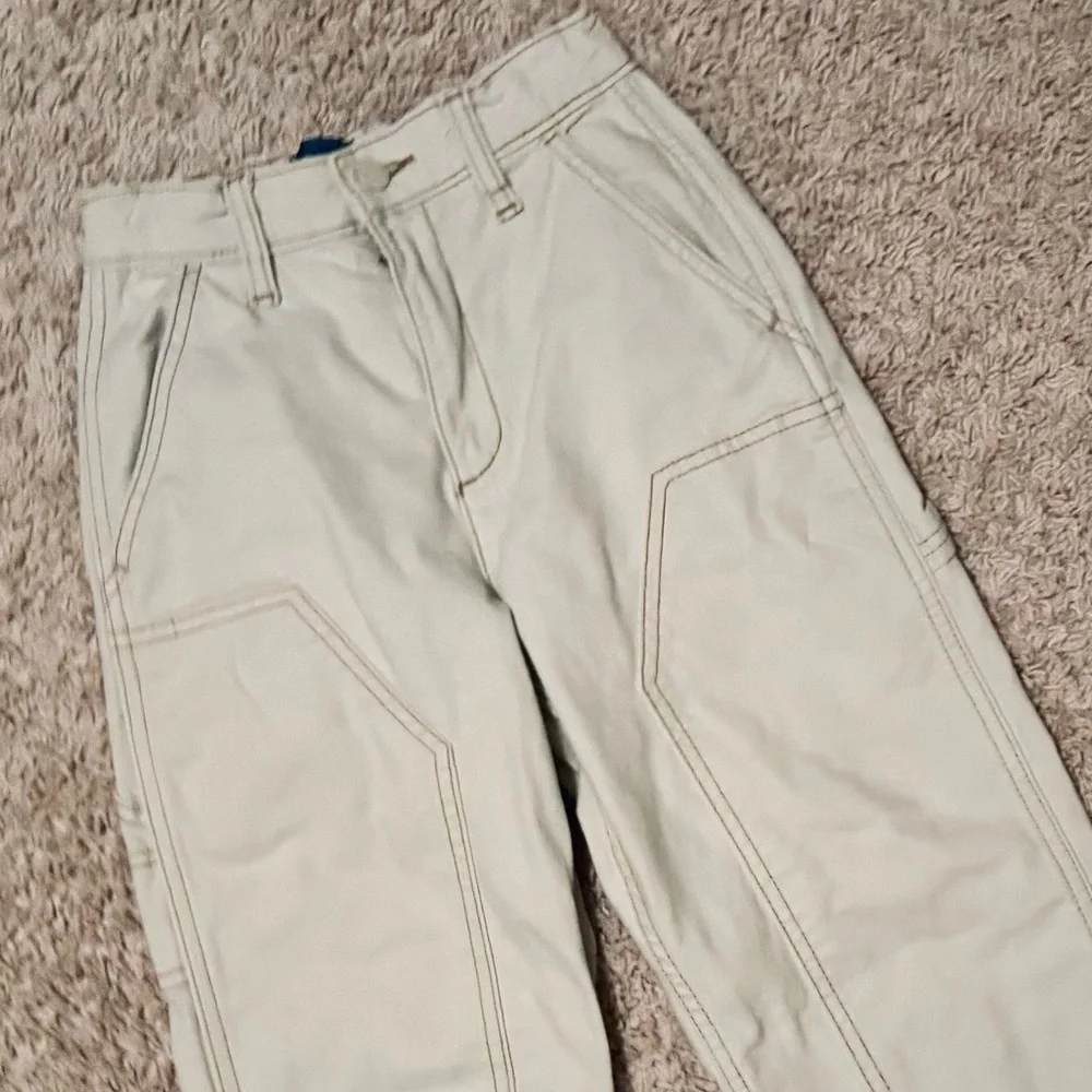 Old Navy girls carpenter wide leg tan pants, size 10